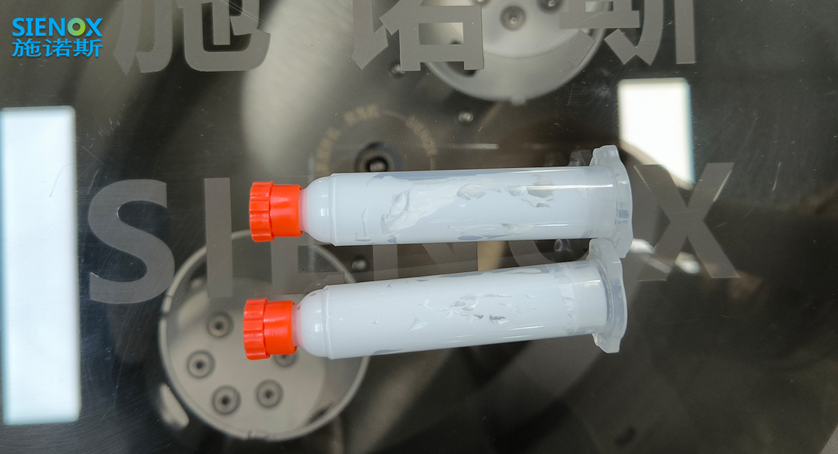 硅橡胶材料脱泡解决方案.jpg